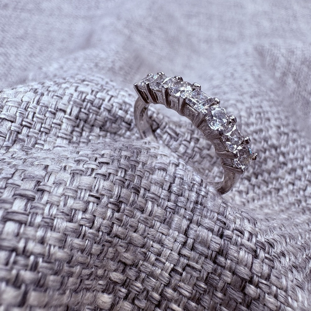 Sterling Silver 925 Seven Stone Cubic Zirconia Band Ring Size 6 Thailand